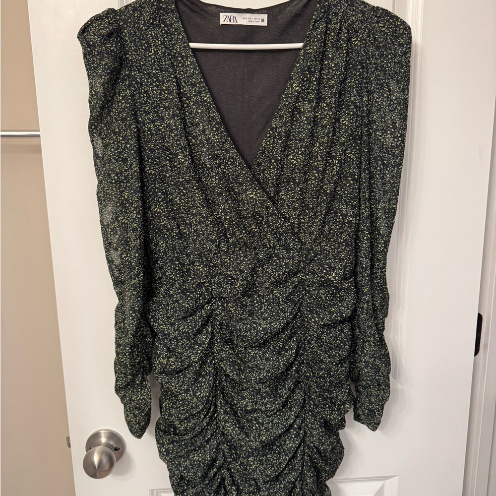 Zara Black and Green Long Sleeve Dress
